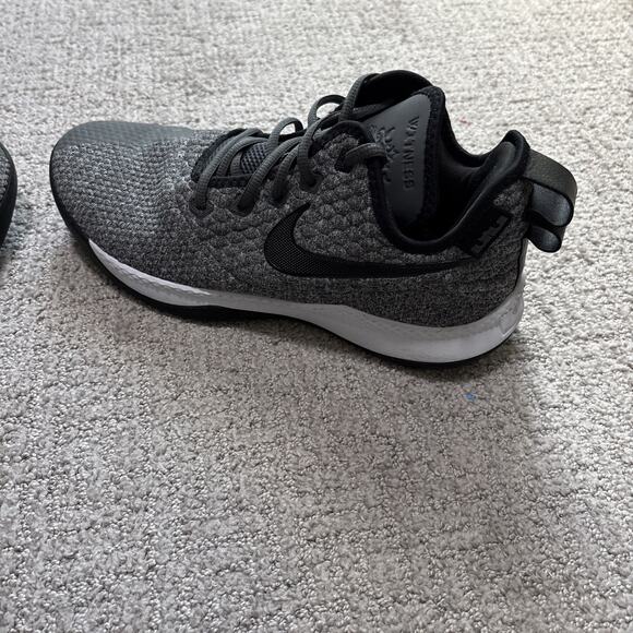 Nike Air LeBron Men’s Witness 3 Dark Grey Basketball Shoes Size 11 main image 6